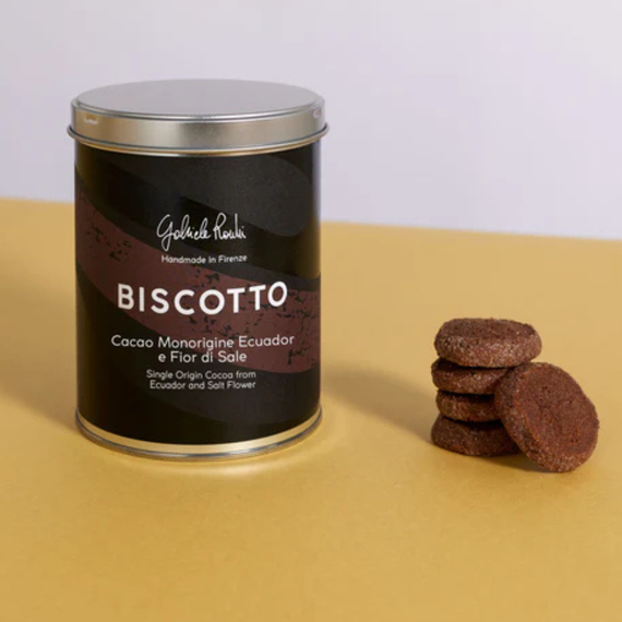 SINGLE-ORIGIN ECUADOR COCOA BISCUIT WITH A HINT OF SALT